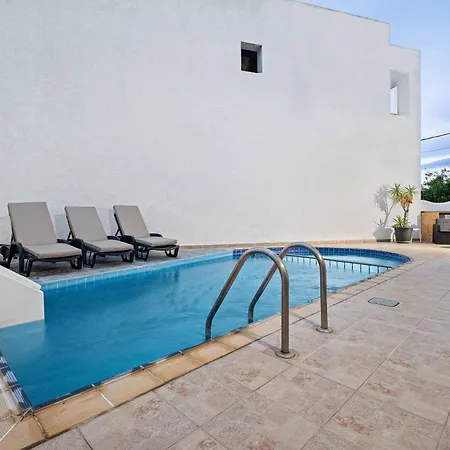 Villa Victoria