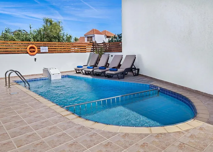 Victoria Villa Afantou